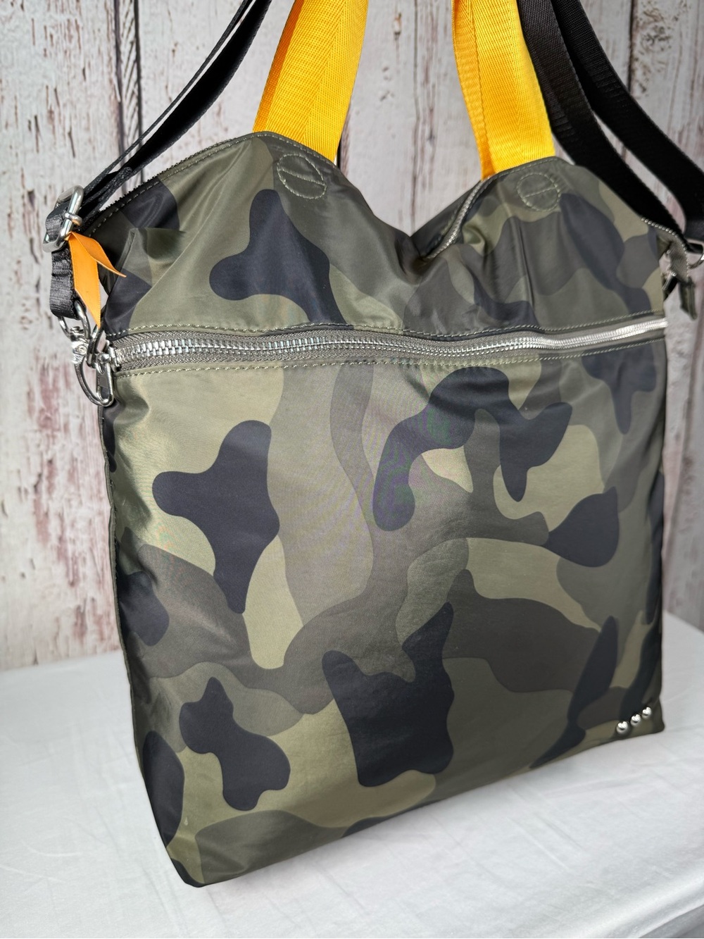 The Pretty Simple 3 Sisters Collection Nelly Nylon Camo Crossbody Tote Bag Purse - Picture 4 of 13